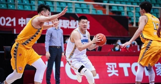 雷蒙|被雅尼斯用廢？全能鋒線在北京首鋼迷失自我，王治郅果然沒看錯人