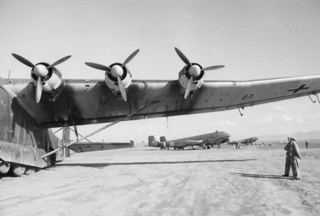 运输机|二战最大的陆基运输机，滑翔机改装而来的Me 323