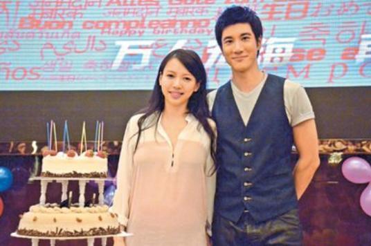 王力宏|王力宏给三胎儿子取名，全名5画没1笔是弯的，网友：是个真学霸！