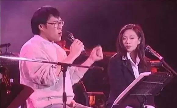 李宗盛|李宗盛三婚照片刷屏：那个女孩小他27岁