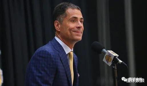 湖人队 全NBA29队都收到湖人报价,而且特么还是同一个