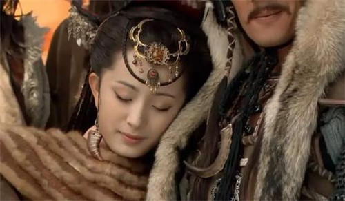 王昭君|王昭君死后，匈奴人怎么纪念她的？莫高窟一幅壁画，让人目不忍视