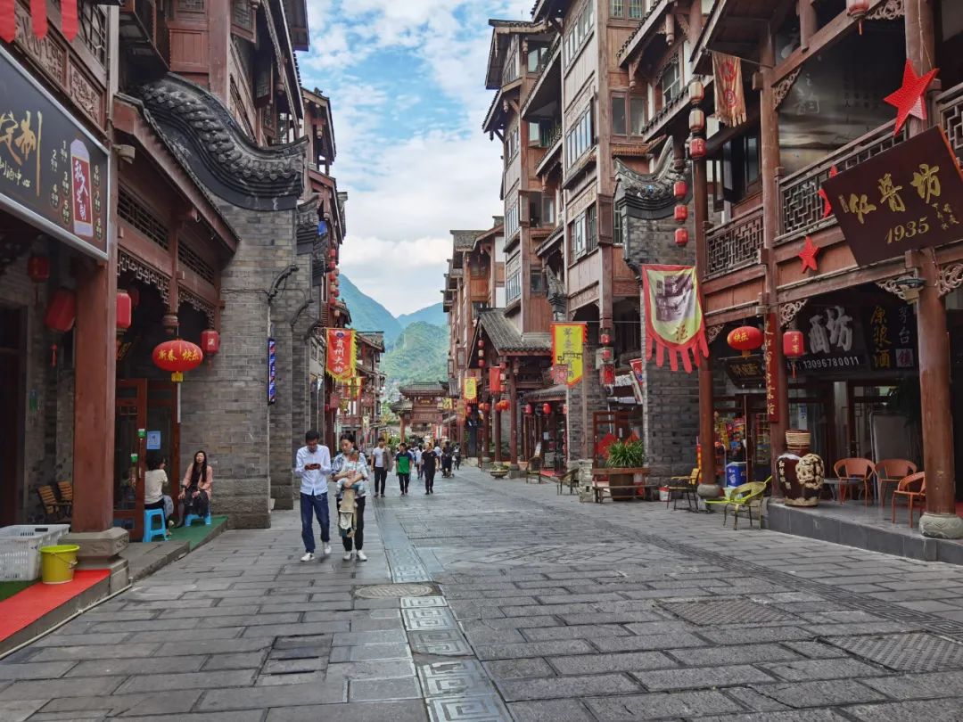 贵州出行 安逸!茅台镇(四渡赤水)这个红色景区旅游线路图来了