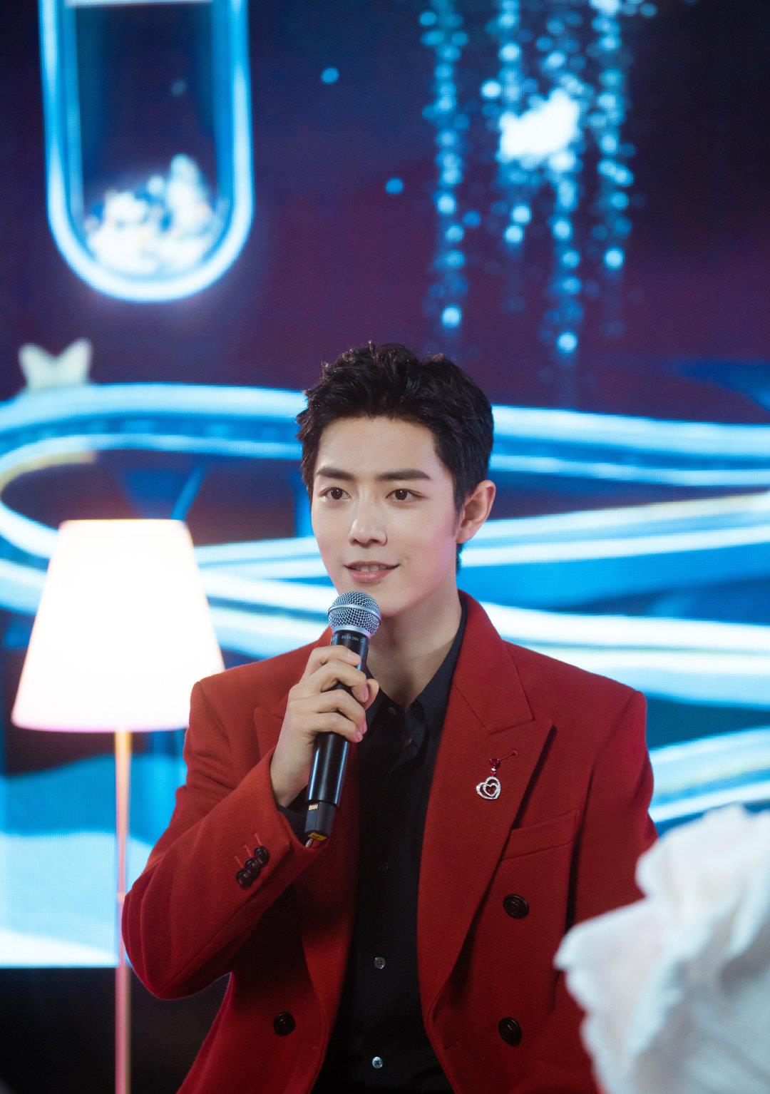 朱一龙|被肖战粉丝赞、被朱一龙粉丝骂，东方卫视昨晚干了什么？