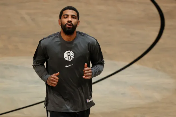 刘诗雯|欧文终于要准备回归NBA打第一场比赛：我现在只期待站上球场！