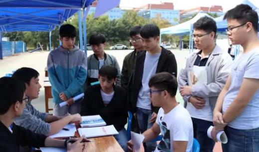 吴昕|吃亏才明白，“校招”与“社招”两者差距甚远，后悔当初的选择