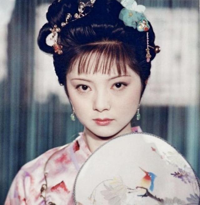 明儿说小|通过人物对比来看《红楼梦》中女性意识觉醒