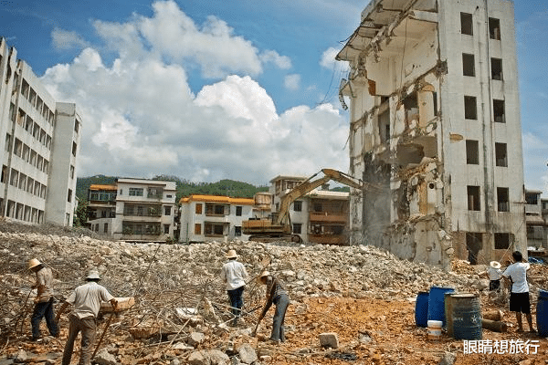 眼睛想旅行 美梦破碎！湖北这个钉子户，索要高额赔偿无果，最终“自断财路”