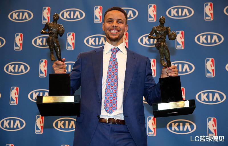 达米恩·利拉德|别在比较了 这根本没有可比性 数据全方面碾压!