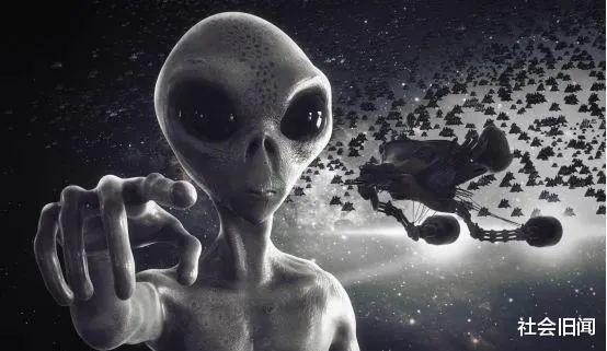 印度人声称下班看到外星人,说它是夜行性的动物,也不怕人类盯着它