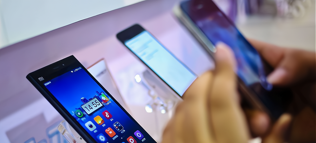 iphone13|意料之中,首批收到苹果iPhone13的“果粉”,已经有“翻车”的了