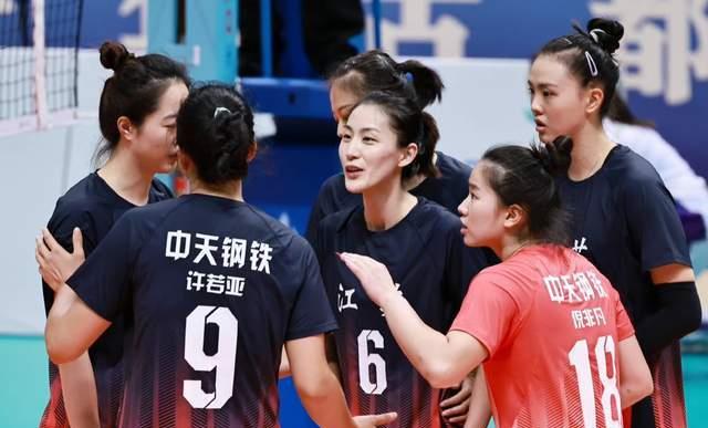 杨幸幸聊奇闻|江苏女排艰难取胜!蔡斌花4年时间成功培养副攻,吴晗需继续加油