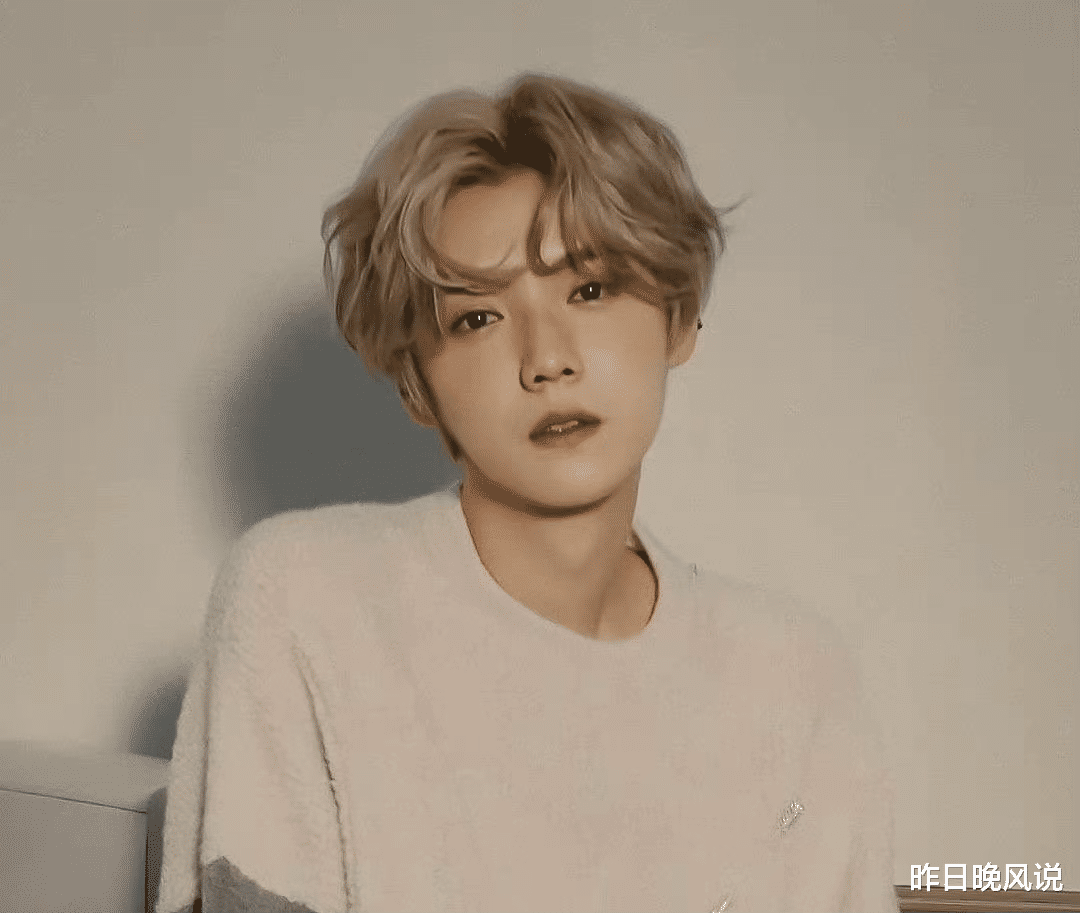 林妙可|鹿晗尝试金色卷发，优雅不失贵气，满满少年感宛如刚出道时期