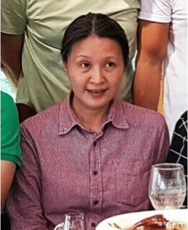 尚不红萌小舒 小萝卜头“方舒”:年轻时秀雅又时髦,如今64岁容貌却焦虑不敢认