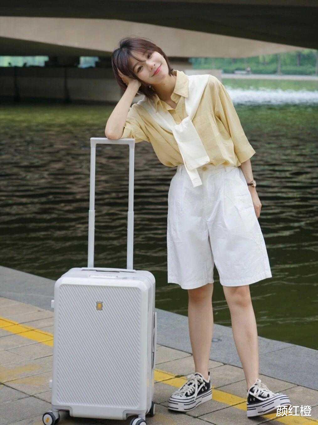 颜红橙|换季穿搭没头绪？看看这几组穿搭方式，日常实用又洋气