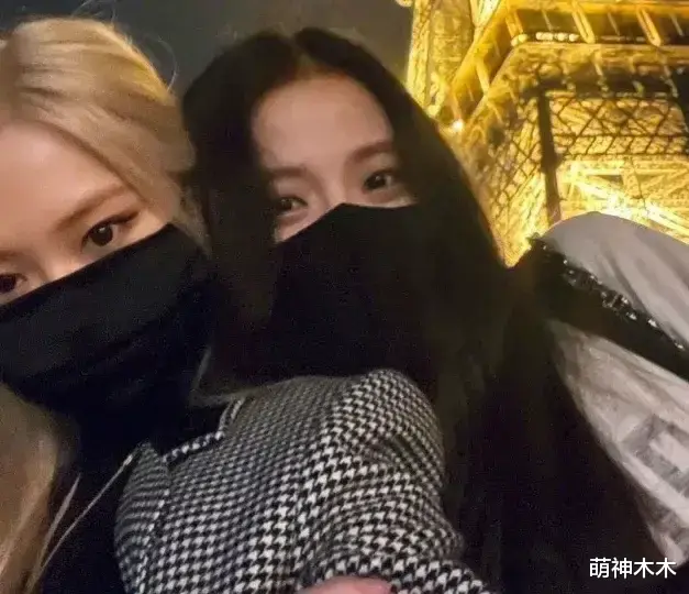 金智秀|巴黎时装周又来了：韩国女星被嘲小家子气，卡姐金属头套抢尽风采