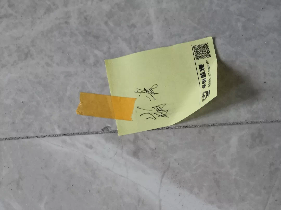 验房时现烧焦味，业主吐槽“反人类”设计