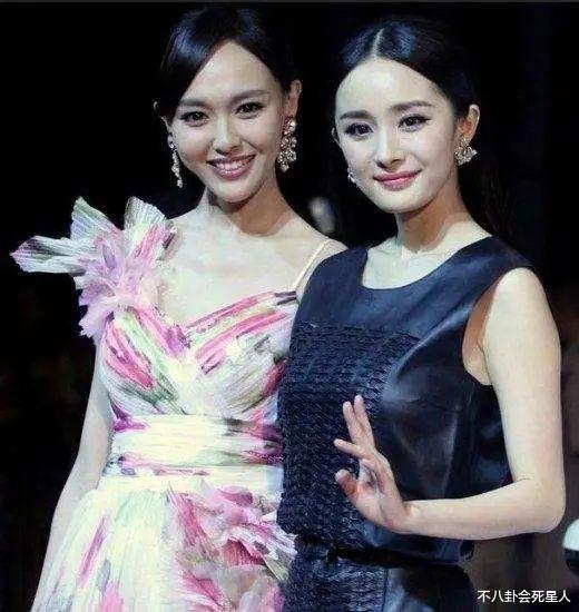 杨幂|跨年晚会真热闹！杨幂献吻，杨紫脸僵，邓丽君重现，芒果主持换血