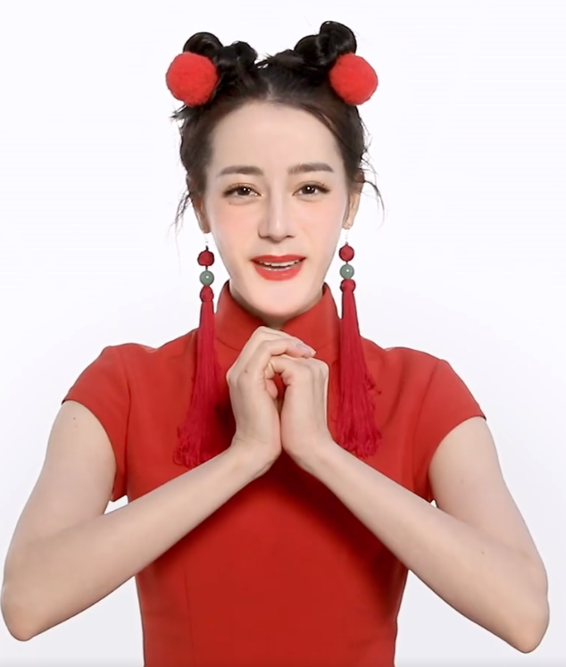 郭碧婷|热巴说自己不适合旗袍，被迫换上后，一个“Z字蹲”给我看明白了