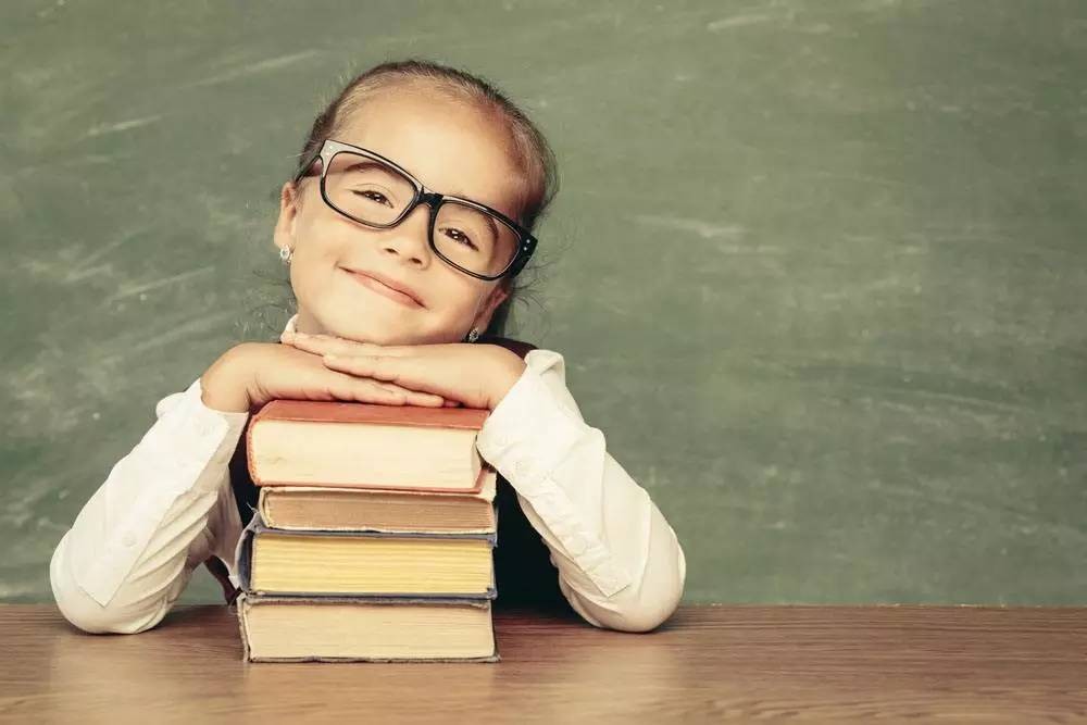 布谷妈妈|90后家长太皮了,给孩子取名个个“与众不同”,老师点名已崩溃