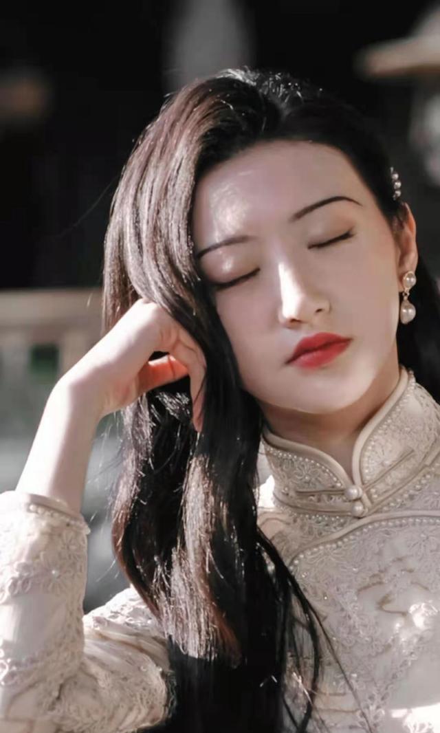 人物设定|这剧藏不住了，开播4天挤进山河令和锦心似玉之间，人设好剧有趣