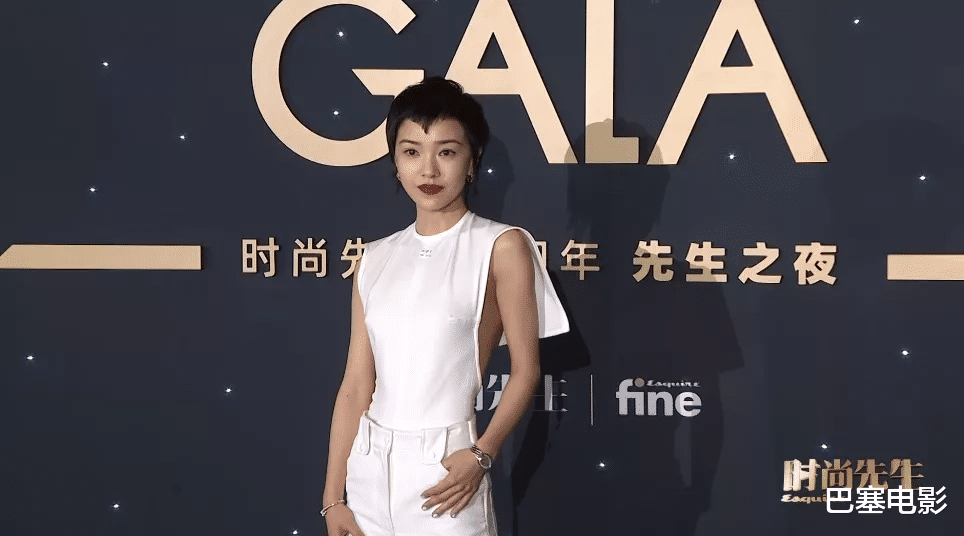 胡可|2022开年红毯：张雨绮变脸认不出，吴谨言好怪，郭采洁收了神通吧