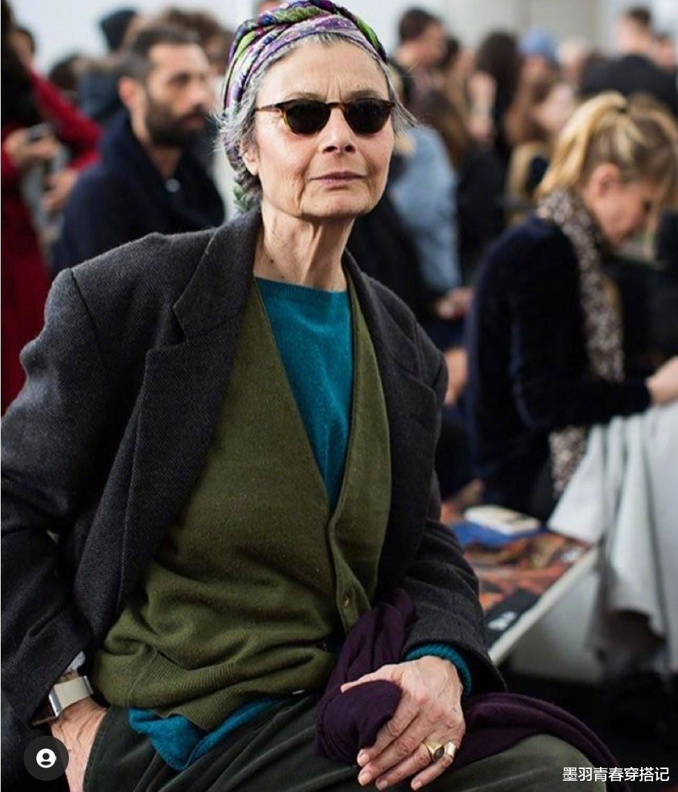 墨羽青春穿搭记 法国女人天生自带时髦感，老太太都那么洋气会穿，年轻人值得借鉴