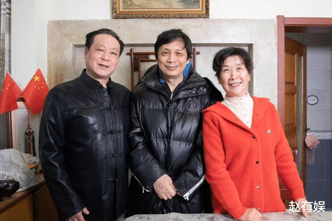 边城浪子|从无戏可拍、遭23家院线封杀，到成百亿票房导演，只因他做了这些