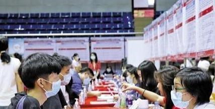 国企|中国烟草年薪10万岗位迎来扩招，福利高于公务员，专科也可报名