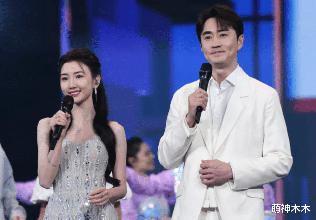 王鸥|央视跨年晚会聚齐三代流量，有选秀明星有归国爱豆，机场图曝光