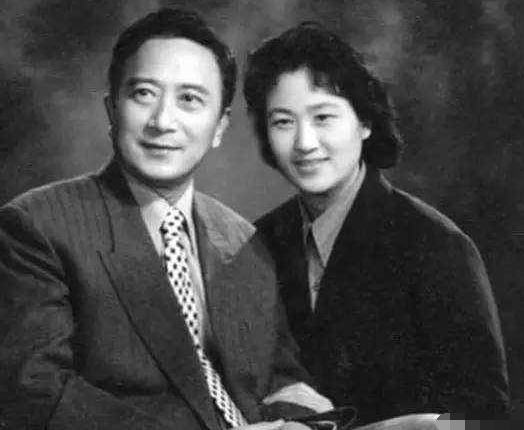 龚俊|林黛玉扮演者王文娟逝世，贾宝玉扮演者沉痛哀悼，王文娟晚年照变化大