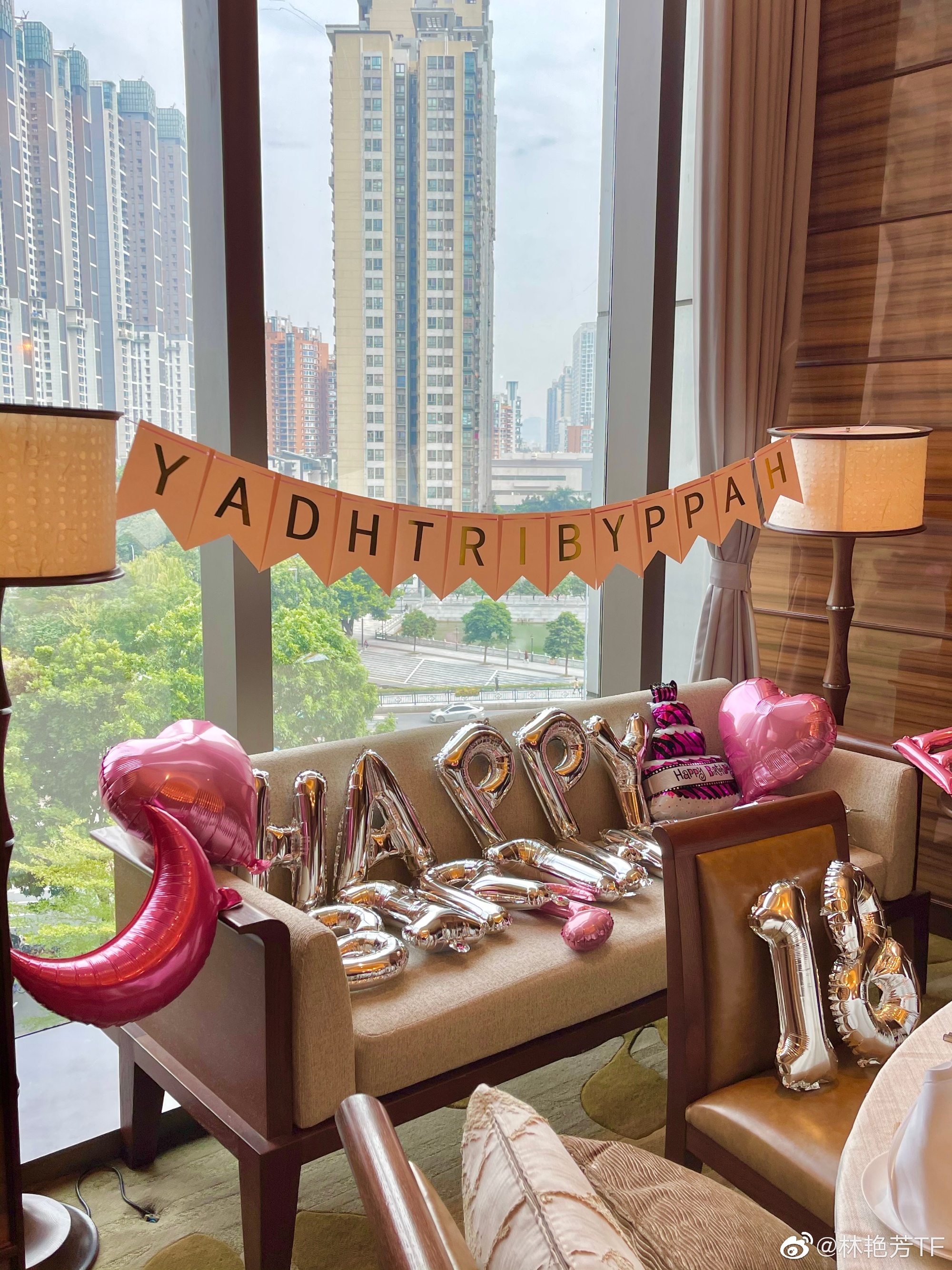 同归于尽|贤内助!苏炳添搂着漂亮媳妇,准备大餐为芳姐庆生,苏嫂清秀温柔