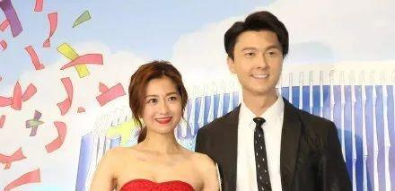 王浩信|王浩信称陈自瑶获奖实至名归！两人屡传婚变，男方和小三同台领奖