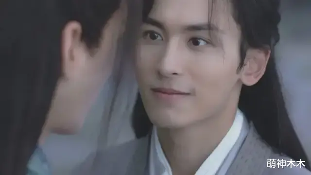 张哲瀚|张哲瀚27个代言全部掉光，被曝要赔上积蓄，走红四个月槽点太多