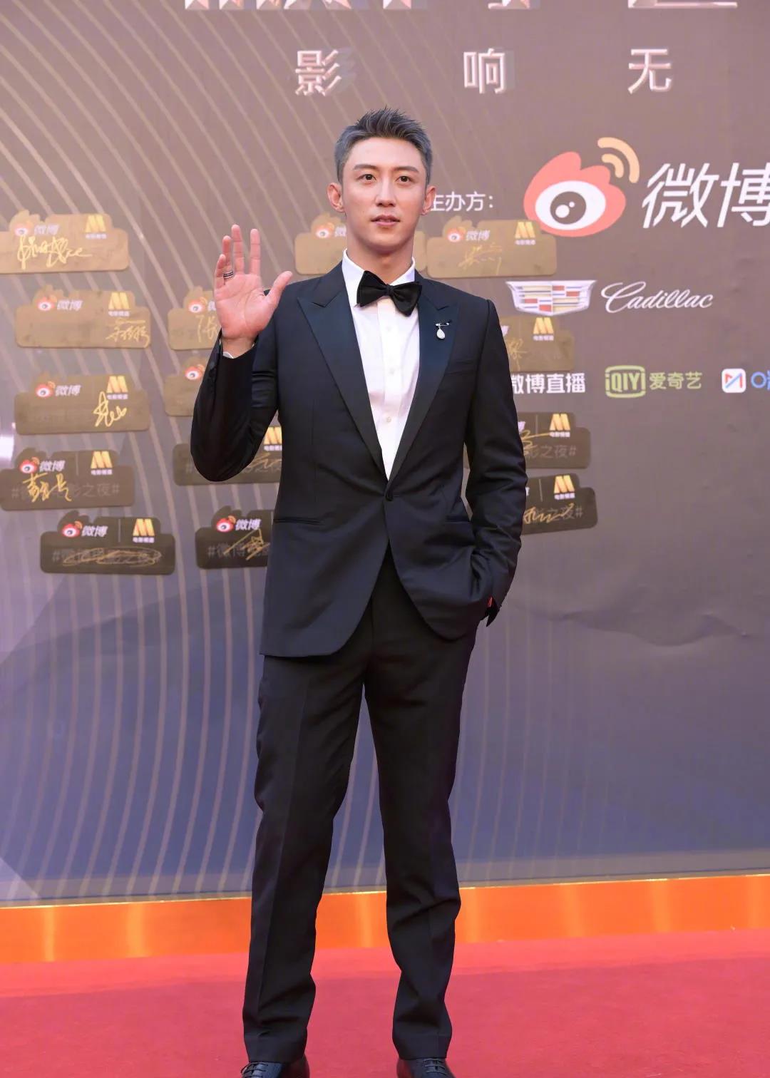 贾玲|电影之夜红毯：国际章土了，倪妮居然也败了，贾玲真的不能再胖了