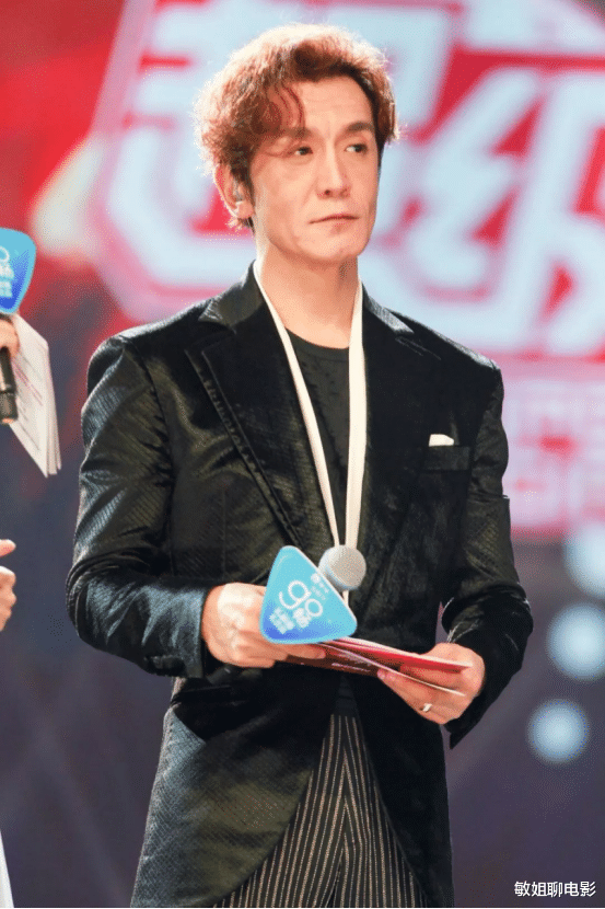 李咏|李咏葬礼只有8人参加,父母至今未曾扫墓,高晓松爆料其真实死因