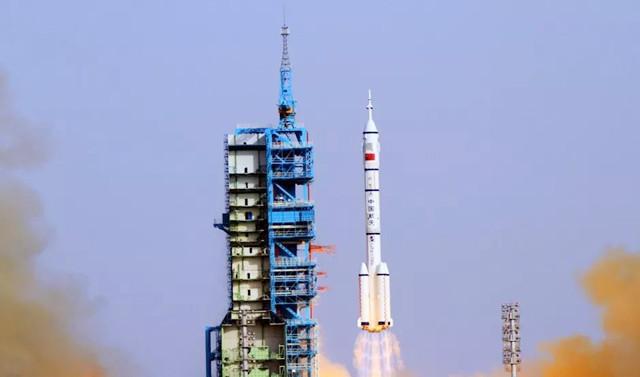 太空 又有喜讯传来，神舟十三号发射已定！将搭乘三名航天员入太空