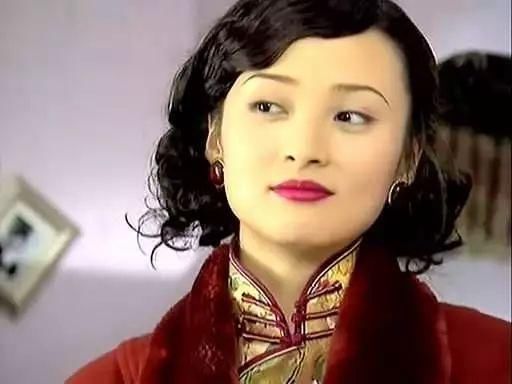 小潘谈情说爱|张爱玲：过得幸福的女人，往往是因为明白了这一点