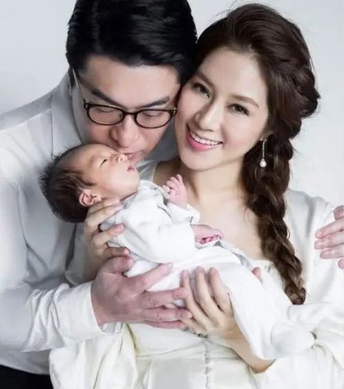 徐子淇|她被誉为“生育机器”，李家诚花10亿把她娶回家，8年生了4个孩子