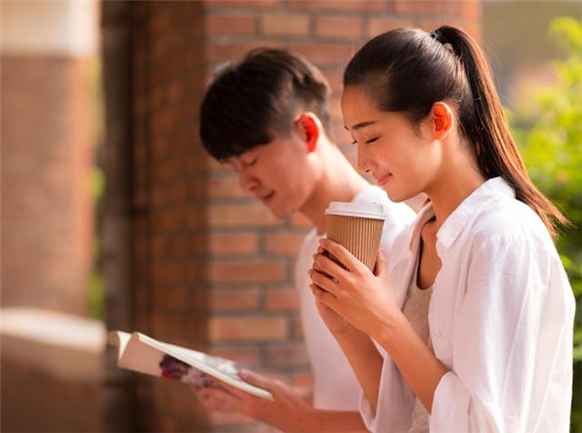 沿途的美景|出轨后我才明白：女人的余生好坏，靠不了别人