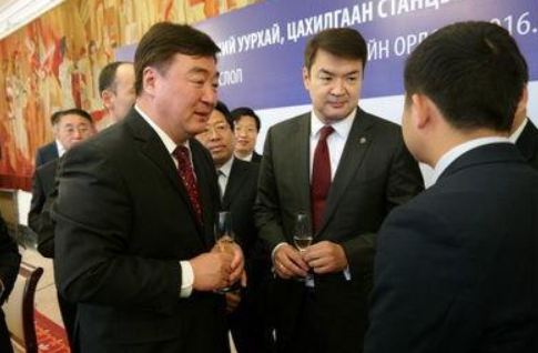 蒙古國發現巨型油田，請求中國出手幫忙，為何不選擇俄羅斯-圖6