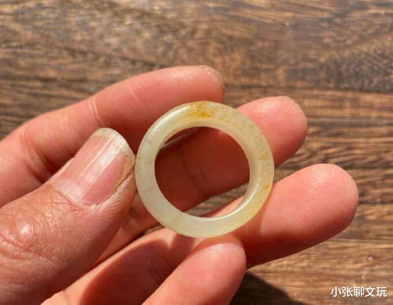 戒指|文玩手串玩腻了怎么办，还有文玩戒指等着你，盘玩乐趣也不错