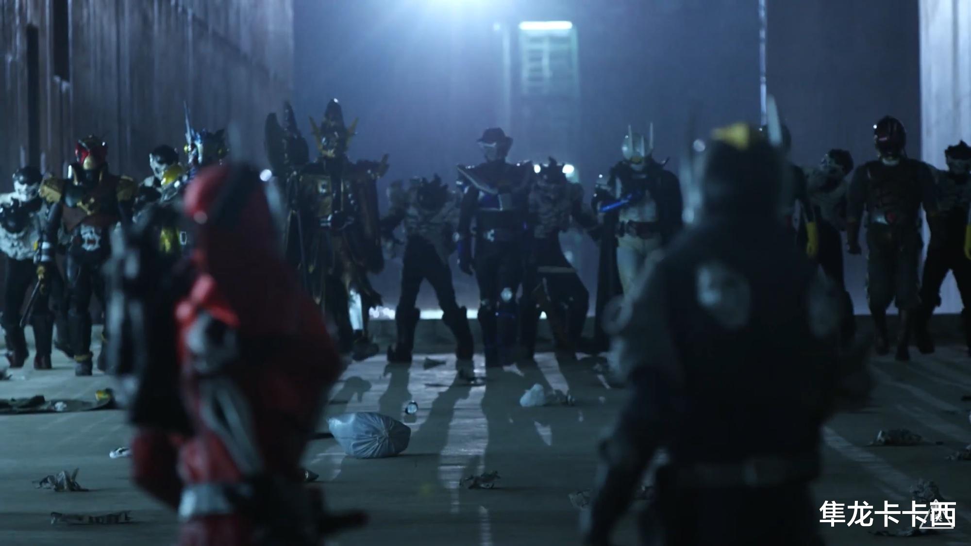 预告|假面骑士冬剧场版超越世代正式预告 老年狩崎崇皇化 硬核召唤骑士