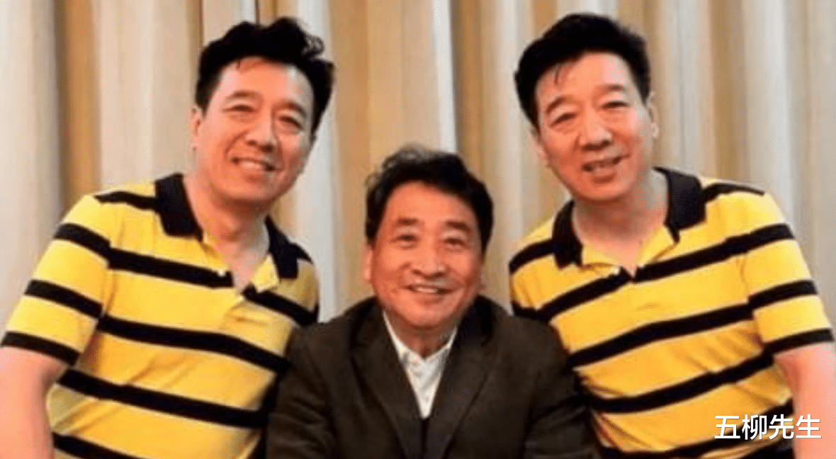 姜昆|姜昆这两位弟子不简单，不说相声演滑稽戏，与恩师同框参加文代会