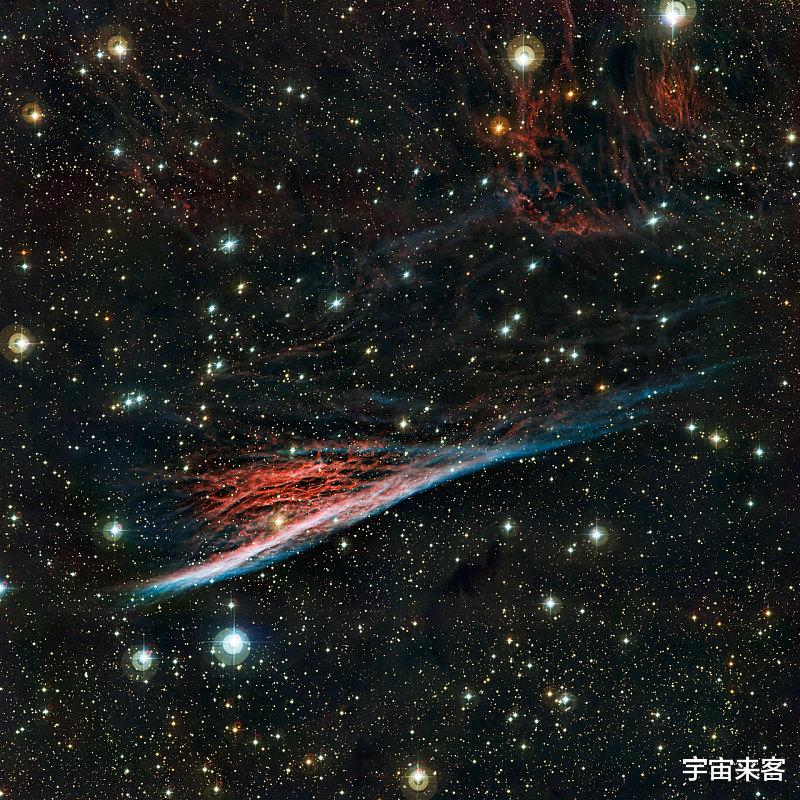 物理学的突破,瑞士科学家发现新的宇宙力,或解开四维空间奥秘