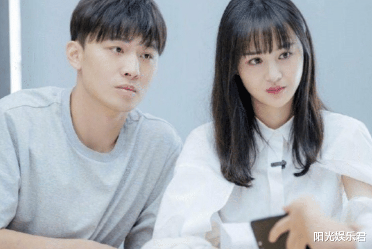 郑爽|郑爽事件反转？向太连点赞12条郑爽动态，疑暗示张恒操纵舆论