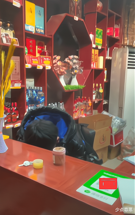 事业单位|能不能各退一步？河南一老师下饭店，意外遇到自己学生收银