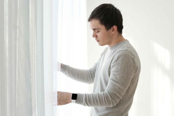 医说健康 男性早晨起床后，多按摩这3处，或能起到保健的效果，不妨试试