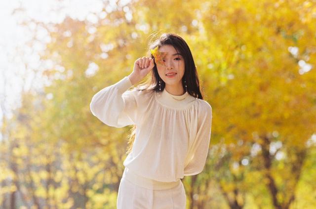 7个技巧教你拍出吸睛的秋季人像照