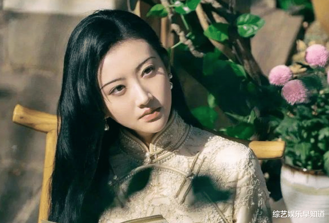 司藤|《司藤》预告大结局：司藤消失，分裂出孩子给秦放照顾！